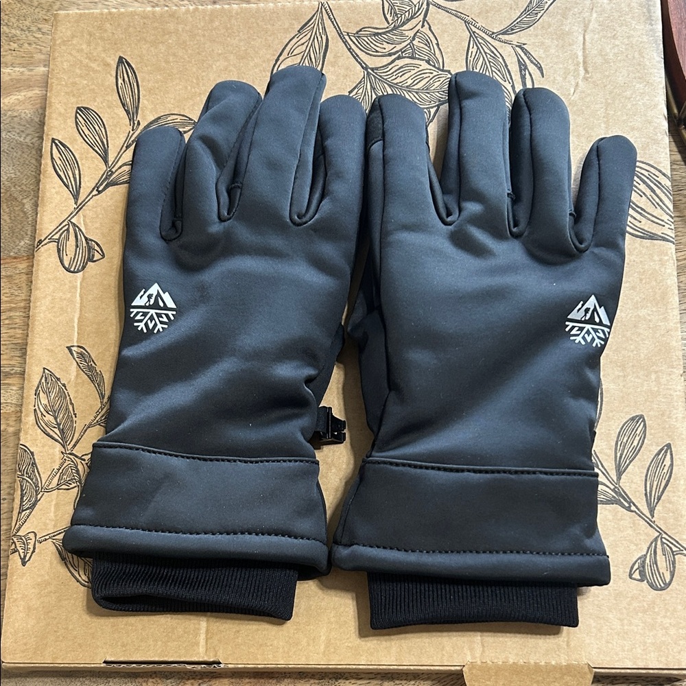 Black Insulated Gloves